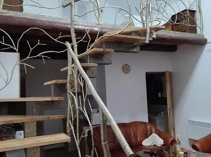 Pod Sosnami * Gaj (Nowe Miasto)