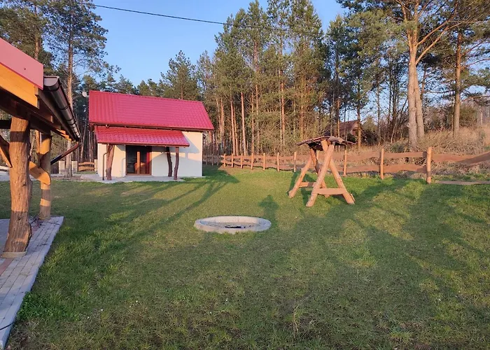 Pod Sosnami Dom wakacyjny *